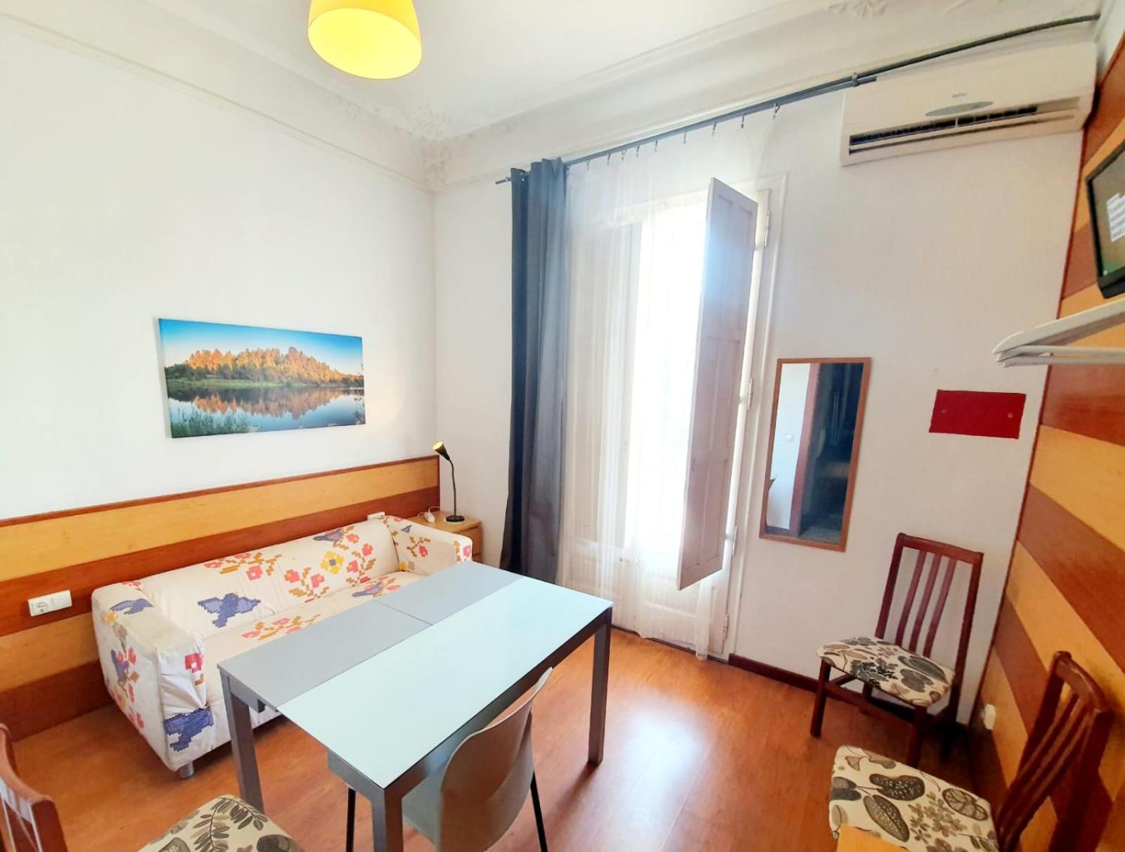 Apartamento Urgell Apartment Barcelona Exterior photo